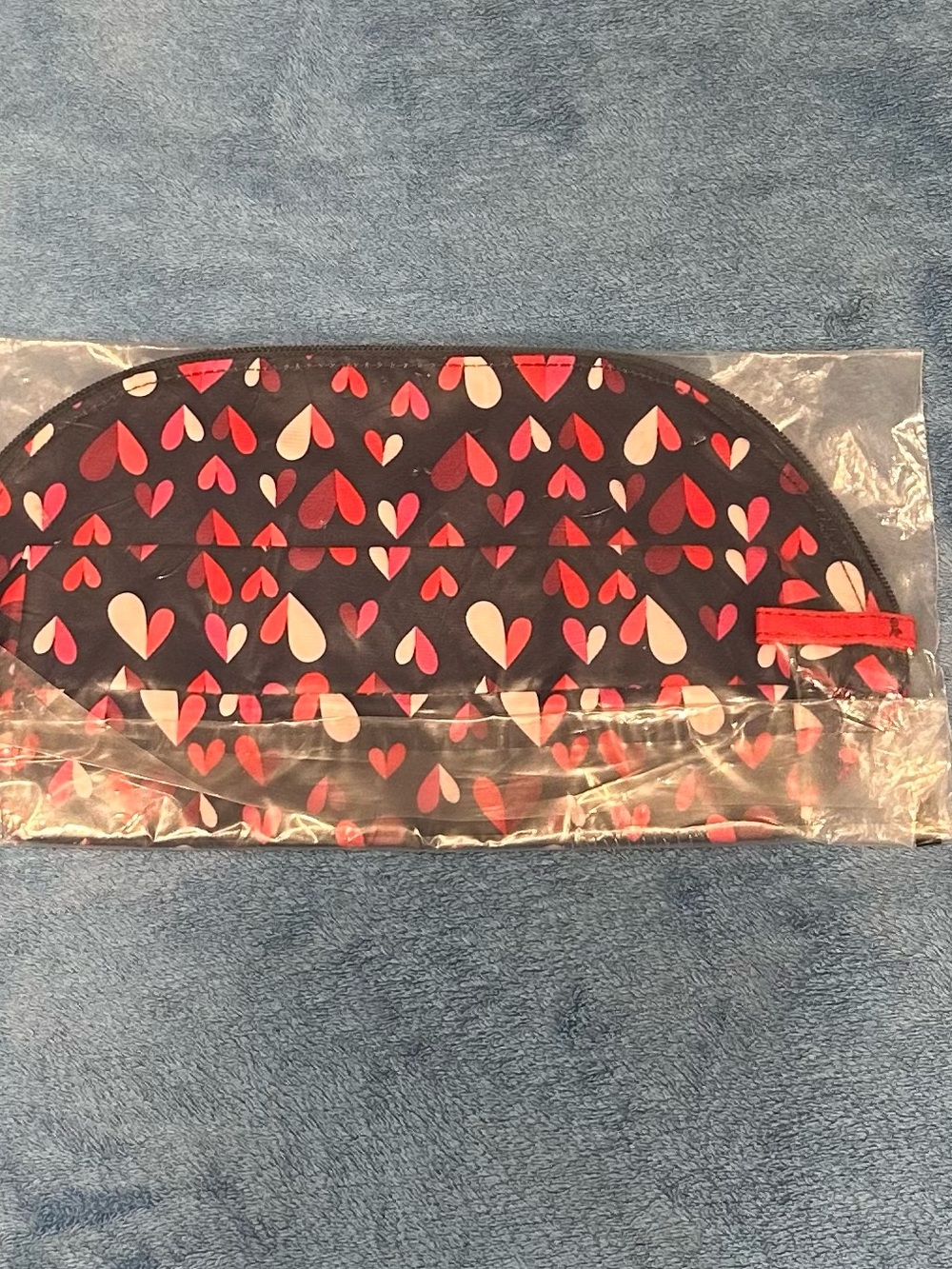 Avon Navy Blue Heart Print Cosmetic Bag - Red, Pink & White Hearts